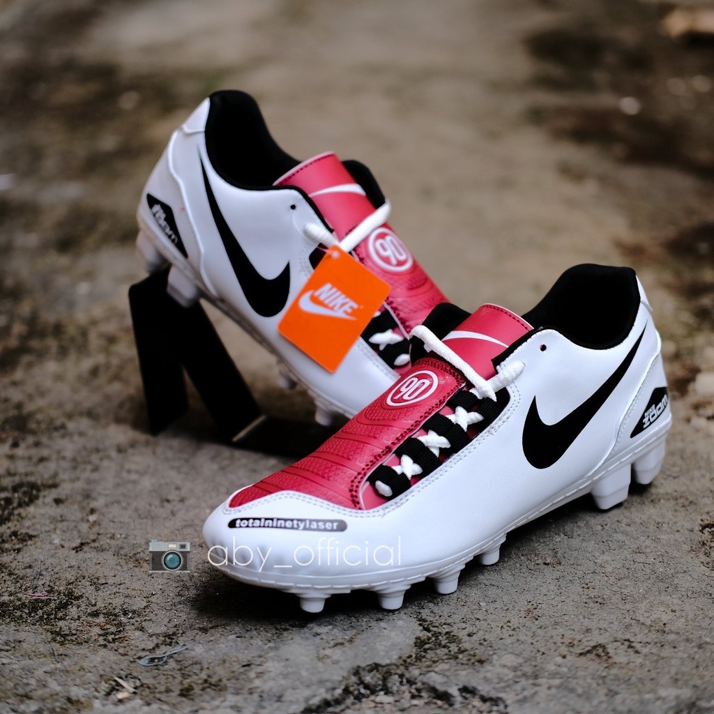 ZN17SL Sepatu Bola T90 Sol Dijahit