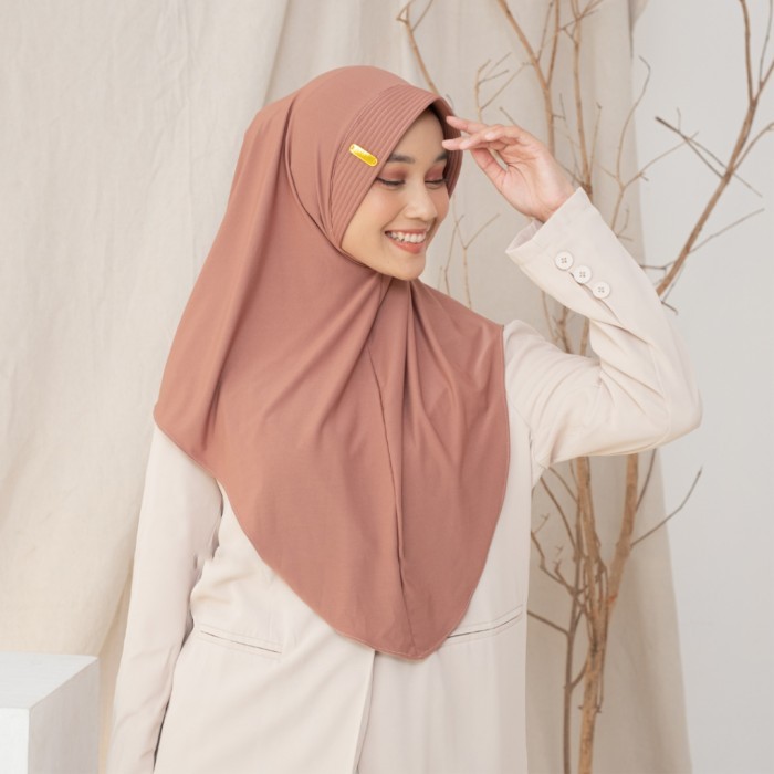 Bergo Hamidah L - Hijab Polos Safeyya Label Akrilik Gold Tika Muslimah Bahan Jersey Premium - Jilbab