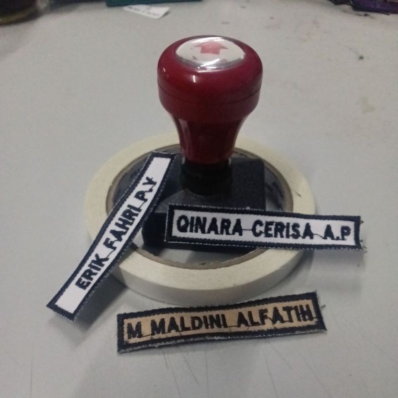 

Bordir Papan nama bordir custom/ name tag/ nama untuk baju sekolah, pesantren