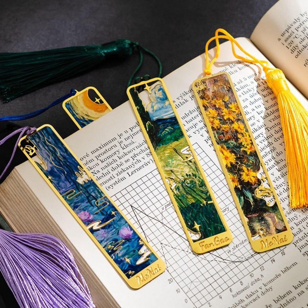 

Metal Metal Bookmark Hollow Sunflower Lotus Reading Book Clip Oil Painting Pagination Mark Book Lovers Writers Readers