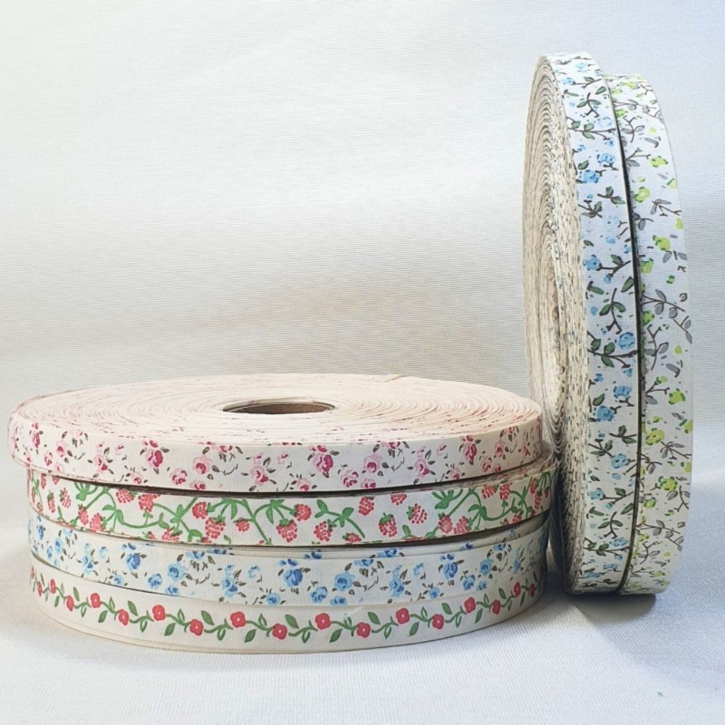 

5 YARD - 20 YARD | PITA KATUN MOTIF BUNGA SIZE 1.5 CM / PITA LABEL MOTIF BUNGA / PITA HAMPERS BUNGA