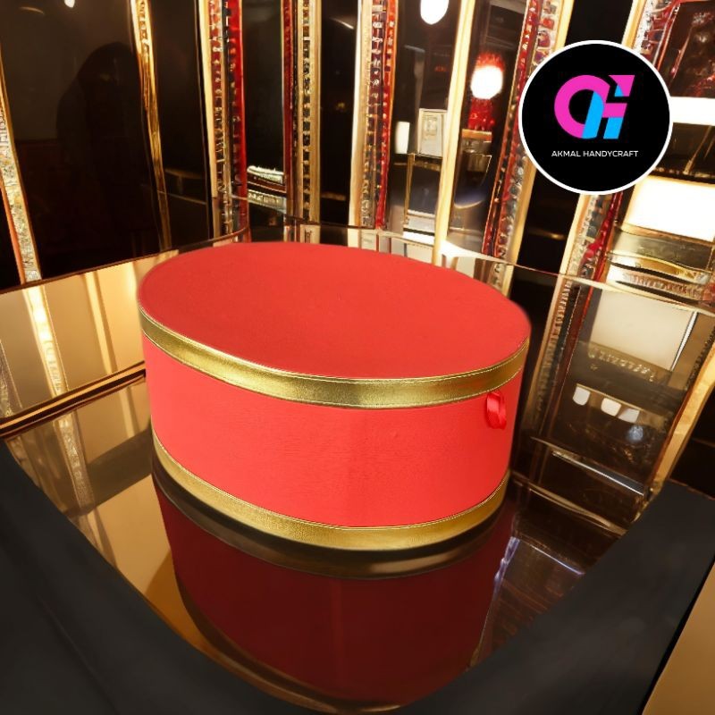 

Akmal Handycraft Box Hampers Bentuk Oval Bahan Kulit Sintesis