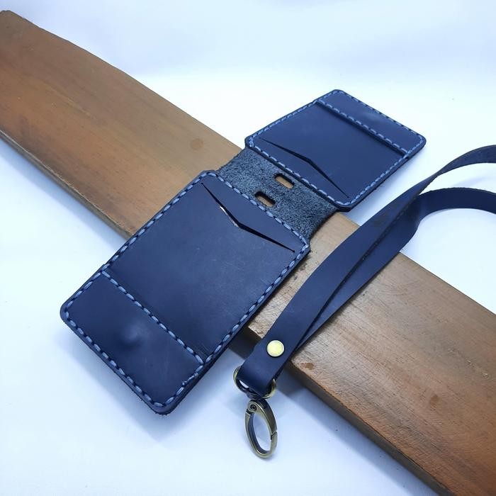 

Promo id card kulit lipat biru navy