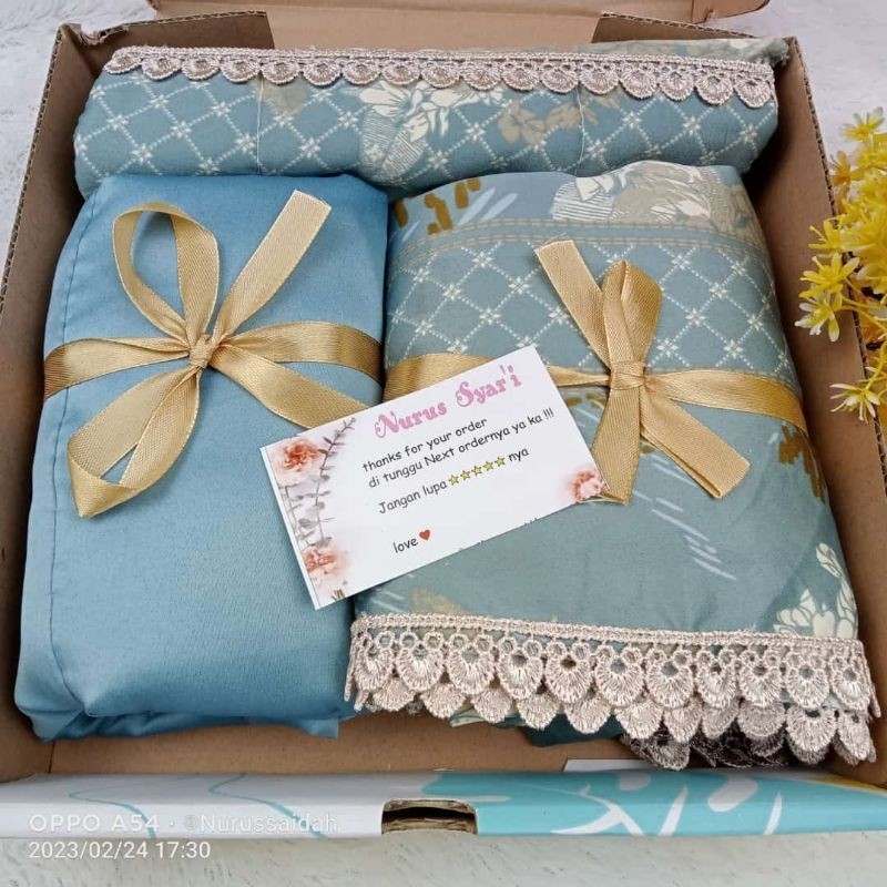 

hampers mukena armani silk premium