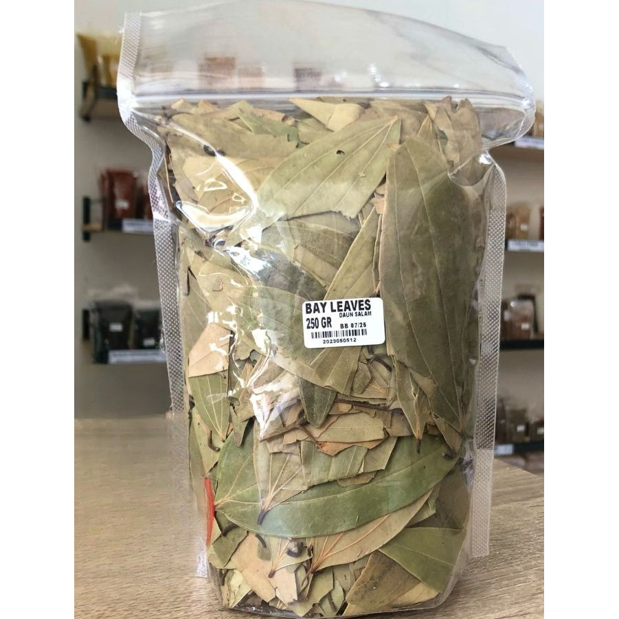

Daun Bay kering 250 gr /Dried Bay leaf 250gr / Daun Salam Kering 250gr / Dried bay Leaves 100gr 250gr