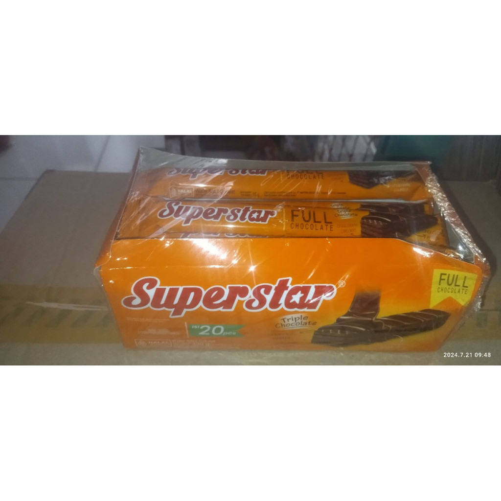 

ROMA SUPERSTAR WAFER TRIPLE CHOCOLATE 1box