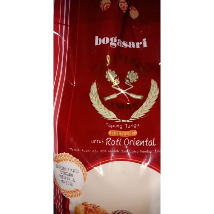 

TERJUAL Tepung Terigu Cakra Kembar Emas untuk Roti Oriental 5Kg