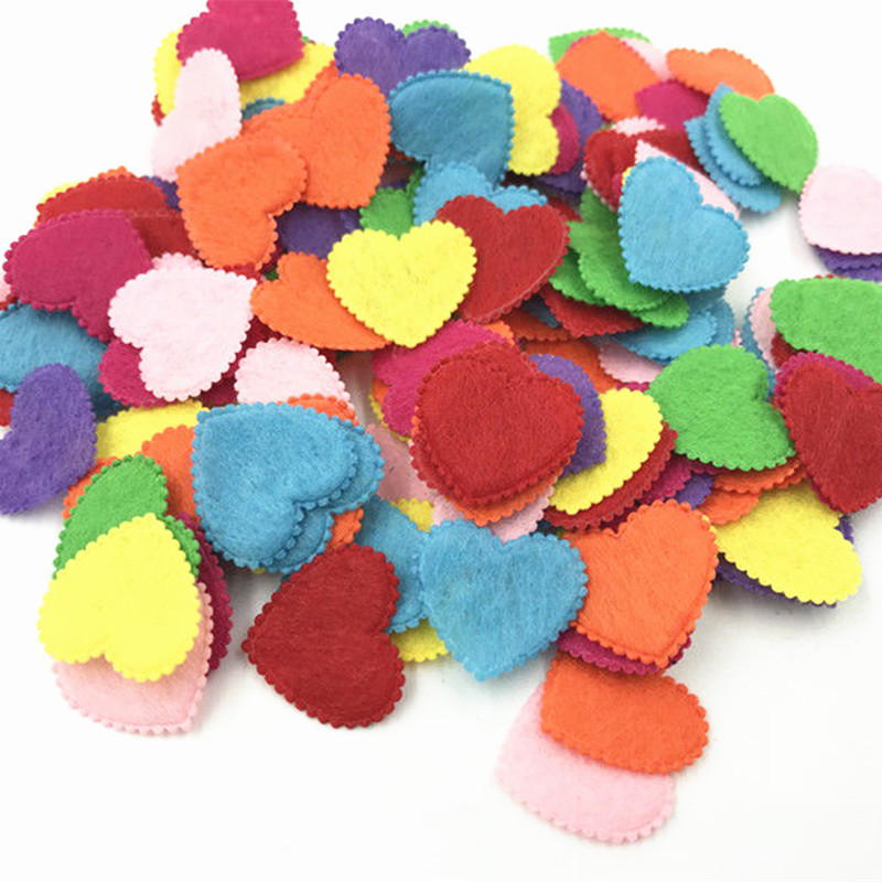 

DIY 200pcs Mixed Colors Die Cut Felt Heart-shaped Fit Cardmaking decoration 20mm