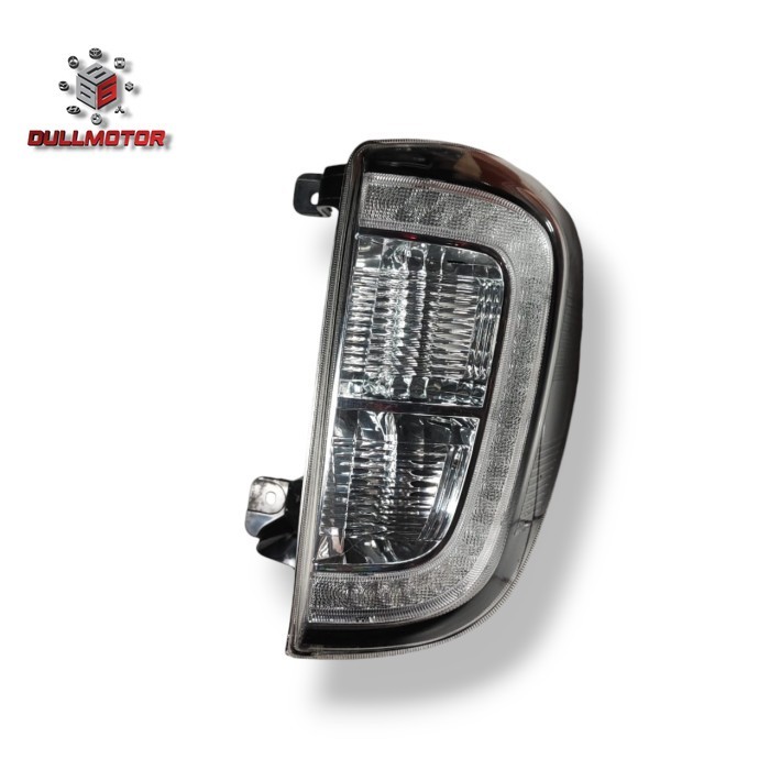 Stoplamp kanan Toyota Rush 2016