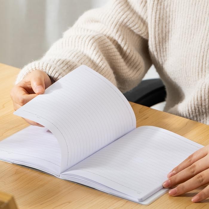 

Deli PVC Notebook Buku Catatan Agenda A5 Cover Plastik Lucu EN3XX - 72, Merry Jolly