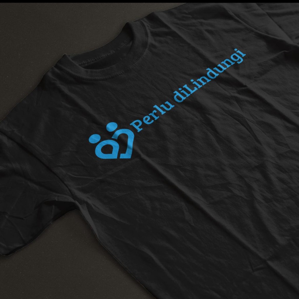 Kaos Kata Kata Plesetan PERLU DILINDUNGI MEME LUCU (S-XXL) Katun DTG