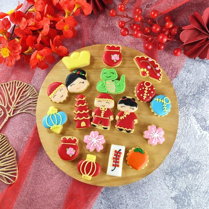 

KUKIS HIAS, KUKIS KARAKTER BOX THINWALL TEMA IMLEK