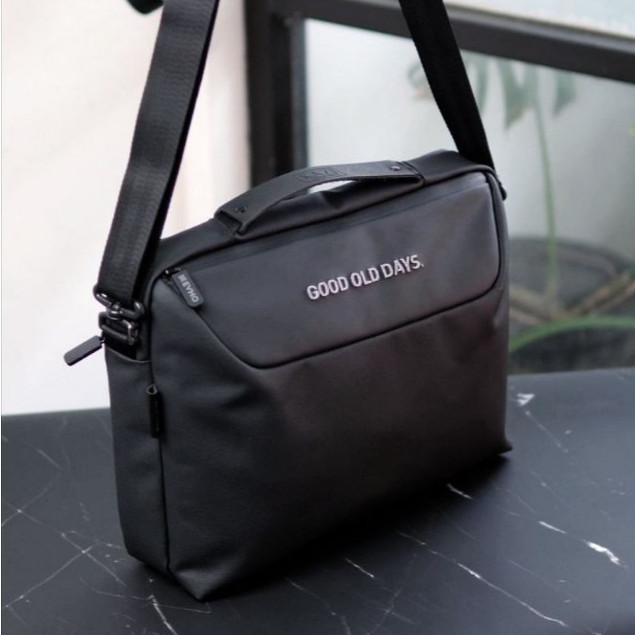 Evho - KAZI Slingbag I Tas Laptop 14 inch I Tas Selempang Kerja Pria