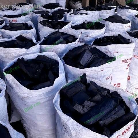 

Arang Kayu/Areng kayu 1 karung/Bakaran/Karbon Aktif/Tanaman murah