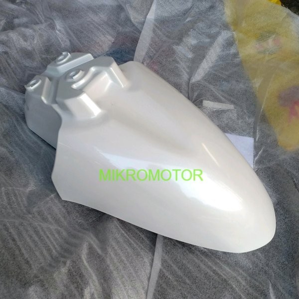 spakbor depan yamaha fino 125  fino grande non original warna putih mutiara