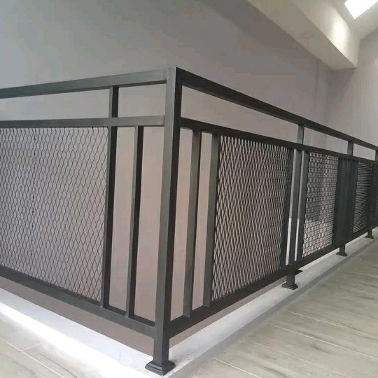 reling tangga minimalis pegangan