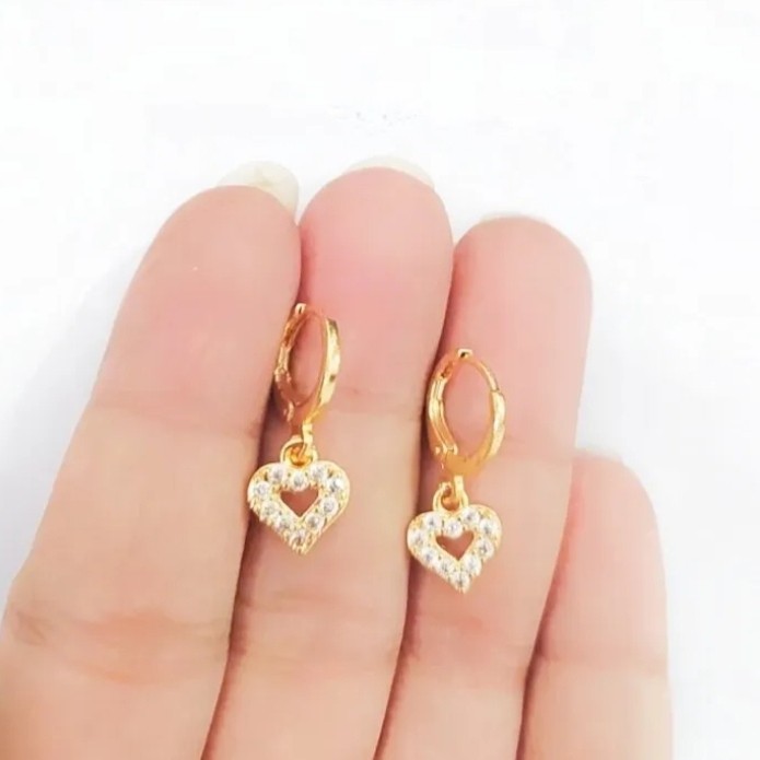 Anting anak love titanium anti karat