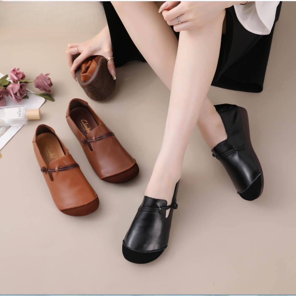 Shoes Woman Clarks Motif Tali . Sepatu Wanita . Kulit Sintetis