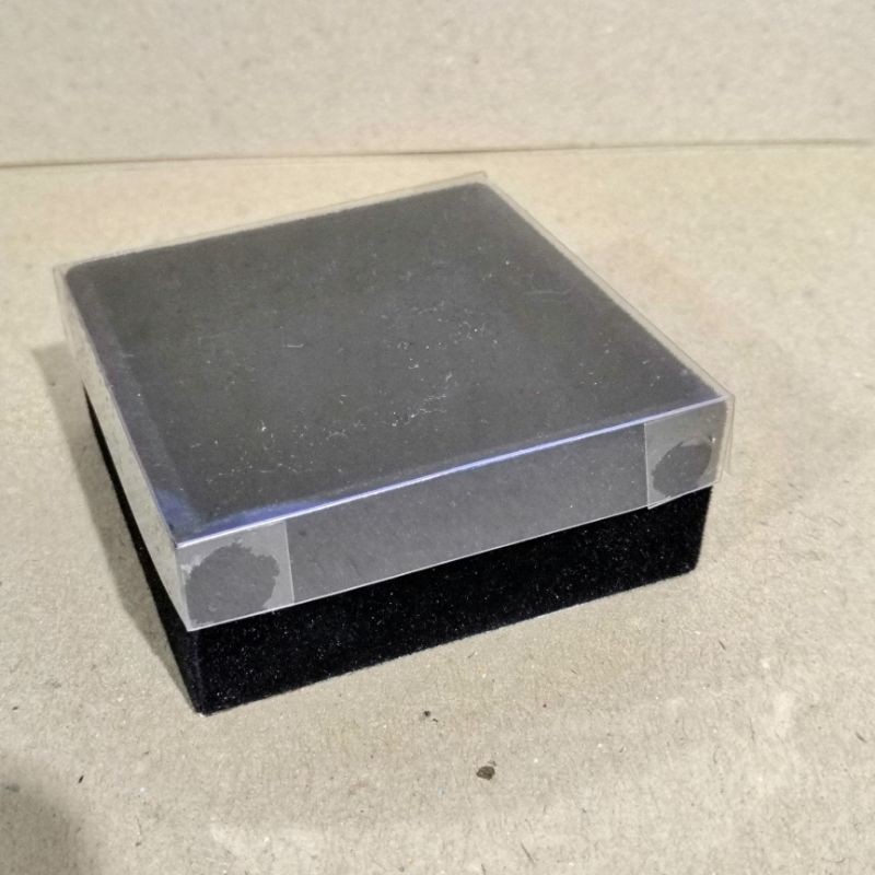 

Kotak Box Gelang Kalung Tasbih Souvenir Aksesoris Gelang atau Bros