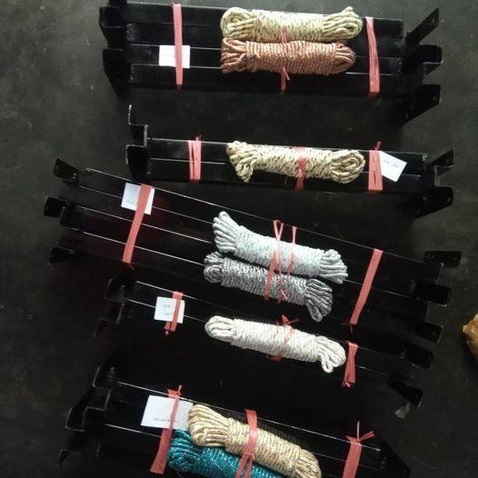 JEMURAN BAJU LIPAT TEMPEL DINDING PANJANG 50CM - Hitam