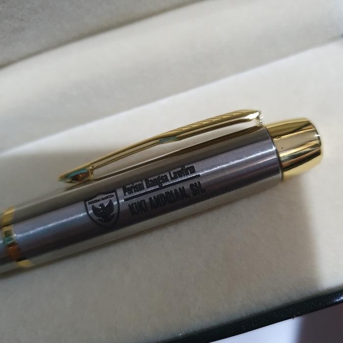 

Pulpen Promosi Eksklusif Mirip Parker Free Grafir Nama
