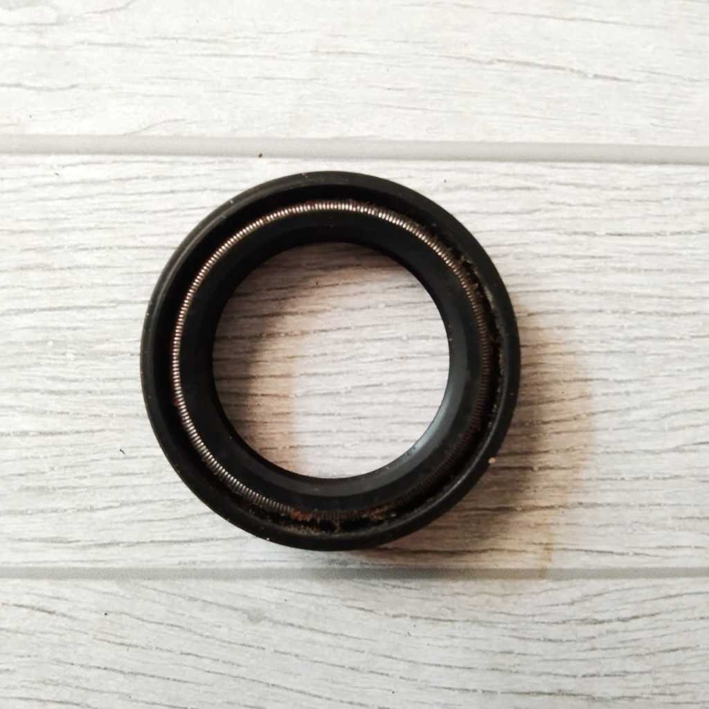 NOS/OIL SEAL KARET SIL  SHOCK ABSORBER DEPAN ( 27X37X7.5-9.5 ) HONDA CG125