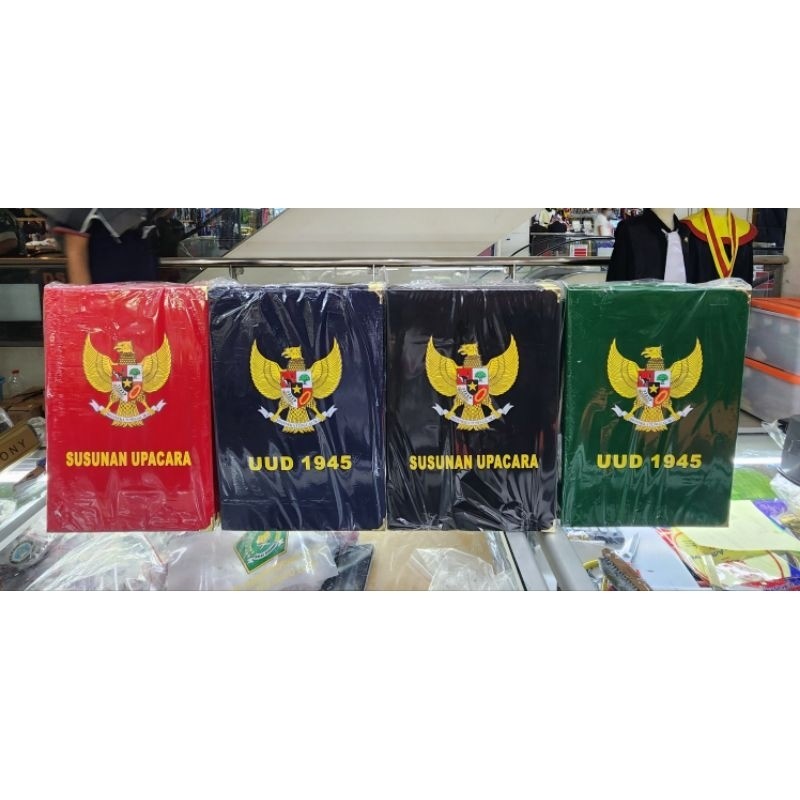 

Map upacara bahan beludru 1set isi 5pcs