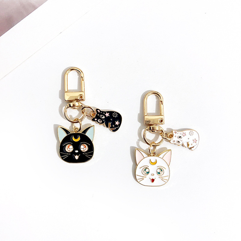 

Sailor Moon Cat Keychain Anime Moon Cats Jewelry Couple Bag Car Keyring Pendent Accessorie Gift for Women Men