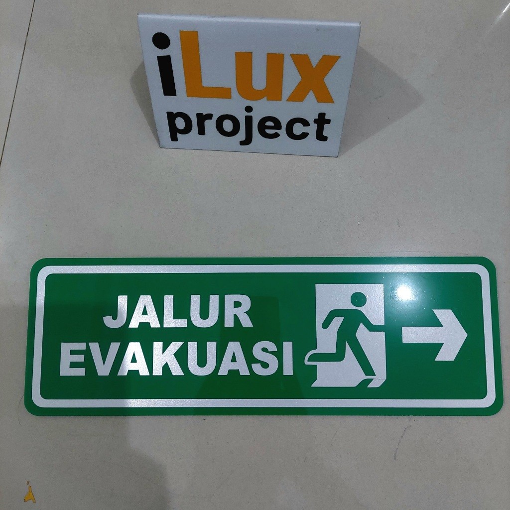

Sign Jalur Evakuasi Akrilik 10x30cm Timbul Reflekrif Memantulkan Cahaya