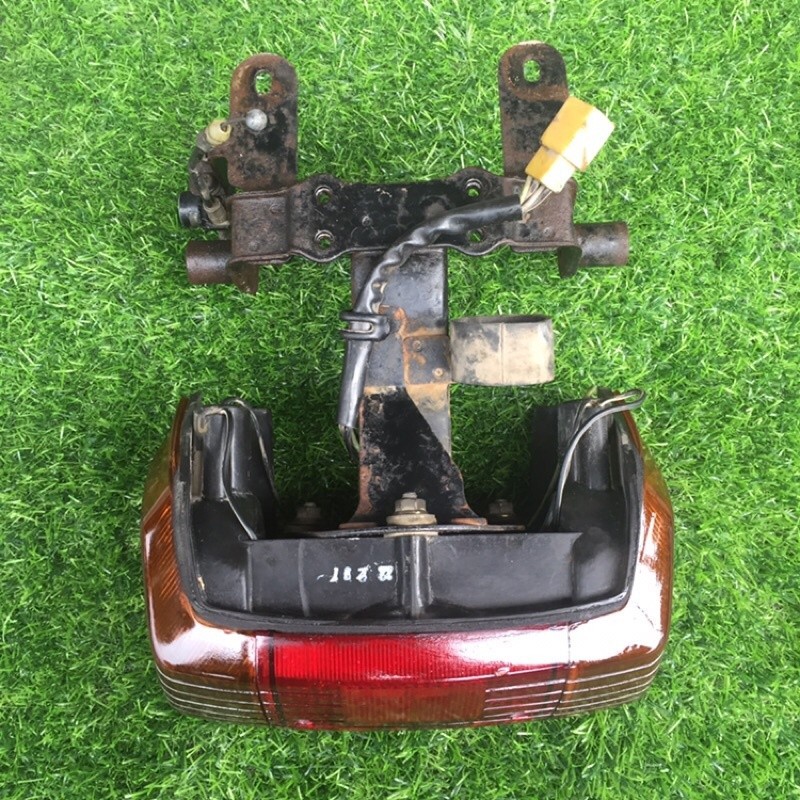 lampu belakang stoplamp set braket breket suzuki rc 80 rc 100 original second