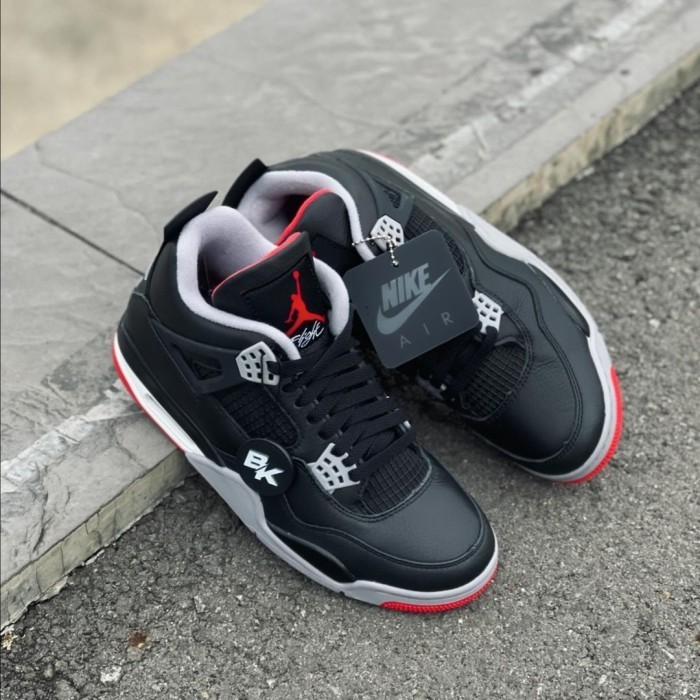 AIR JORDAN 4 BRED CEMENT MEN