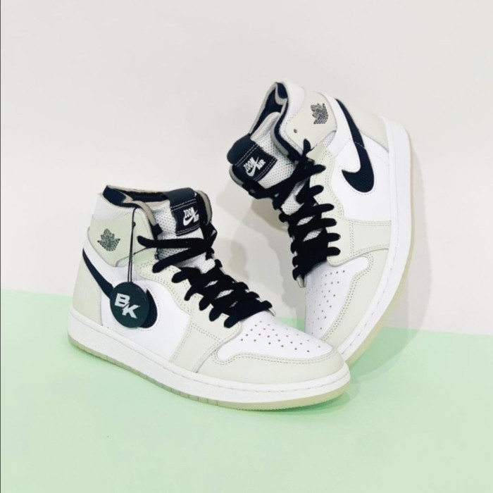 Air Jordan 1 High Zoom Light Bone