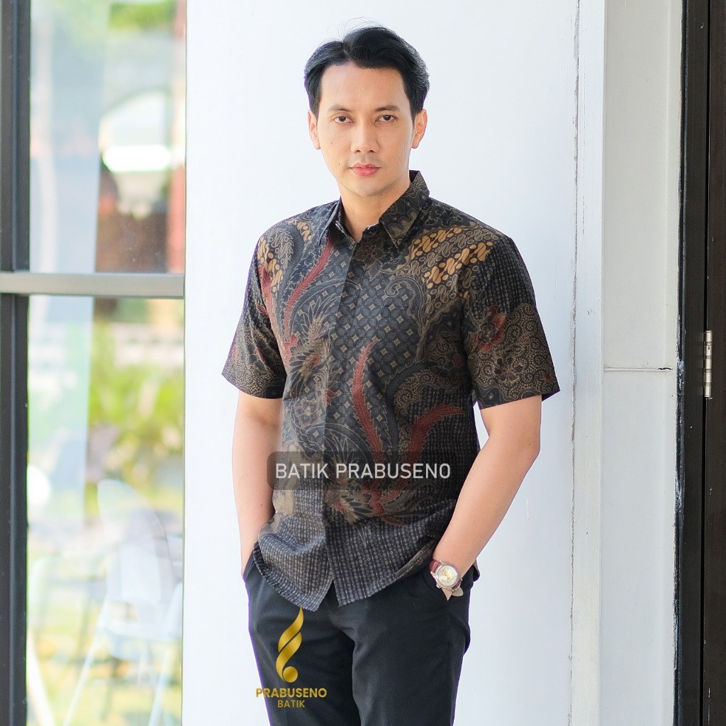 JAYANTAKA BATIK PRABUSENO  Kemeja Pria Lengan Pendek Slimfit Katun Premium Lapis Furing Erro Kantor 