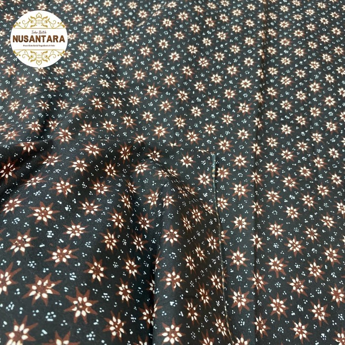 kain batik jarik motif truntum latar hitam sogan jogja nusantara