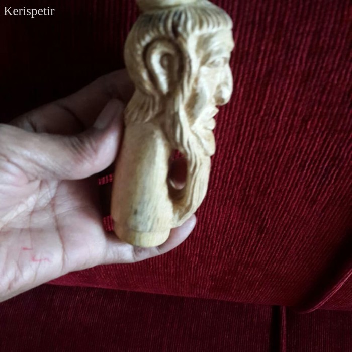 

GAGANG KERIS UKIR RESI KAYU TIMOHO murah antik