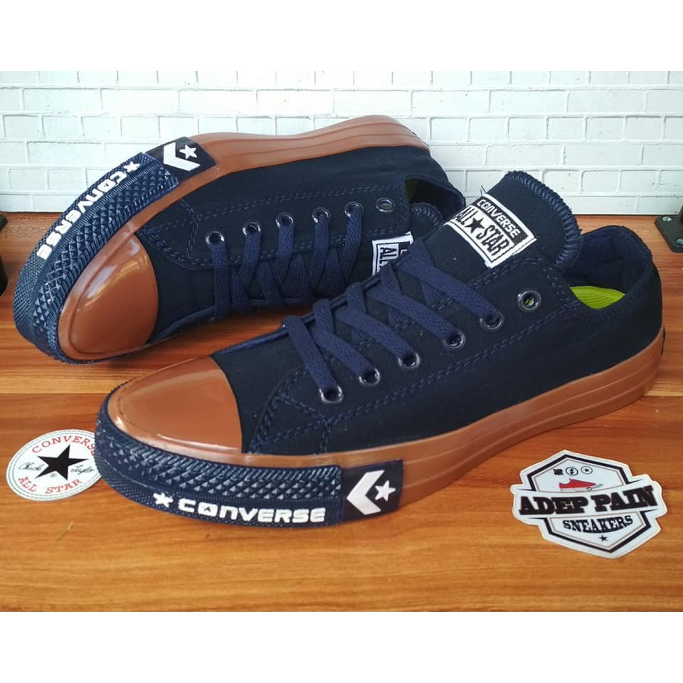 SEPATU ALL STAR CONVERSE NAVY GUM MOTIF