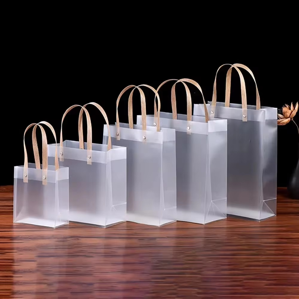 

10 pcs Frosted PVC Handheld Plastic Bags Transparent Tote Bags PP Bags Wedding Souvenir Shopping Bags Clothing Packaging Bags