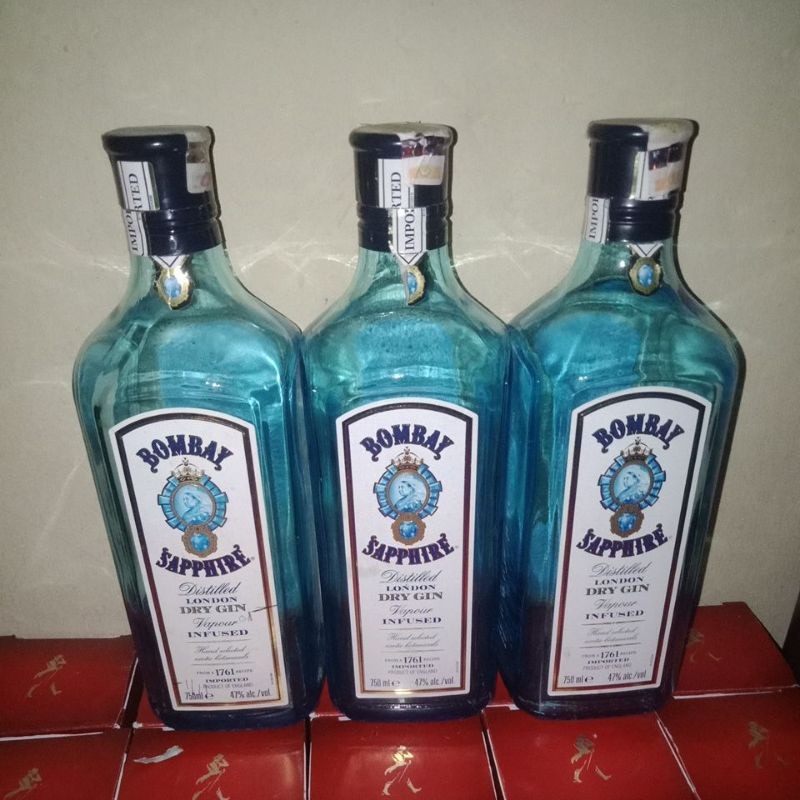 botol bekas bombay saphire