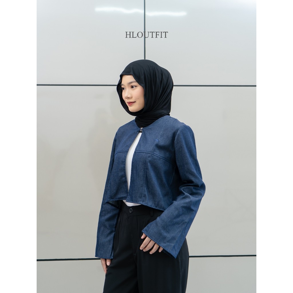 HL Seoul Jeanwest Outer Crop- Atasan Wanita Softjeans Crop Korean Style Realpict