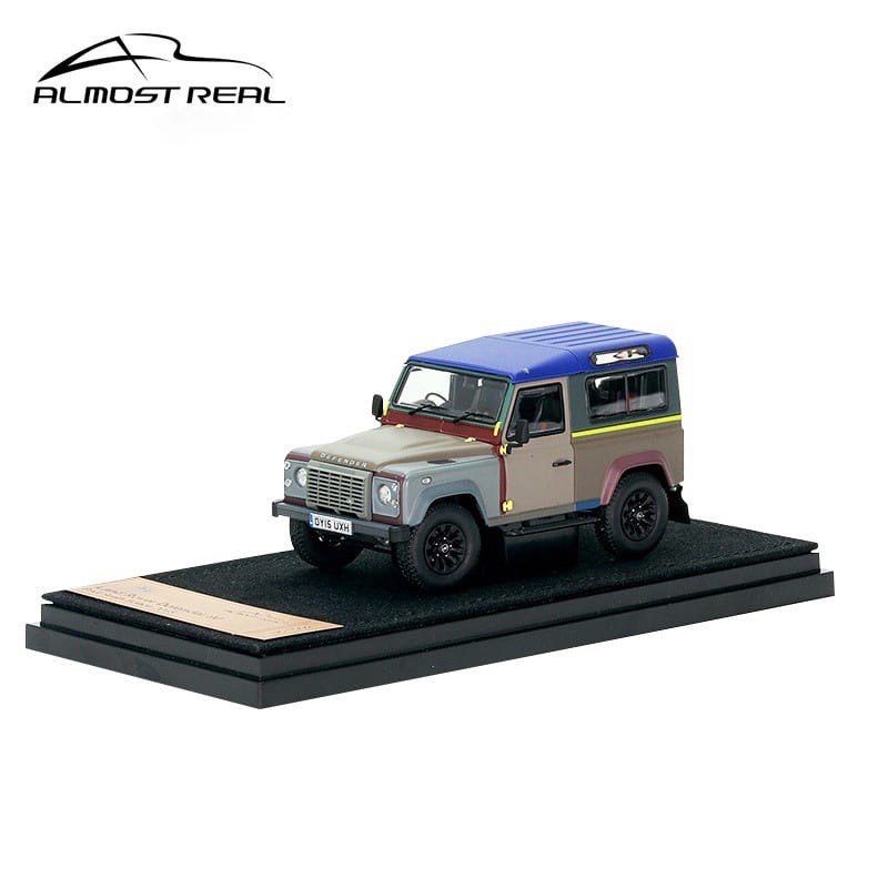 ALMOST REAL 1:43 LAND ROVER DEFENDER 90 PAUL SMITH CUSTOM EDITION