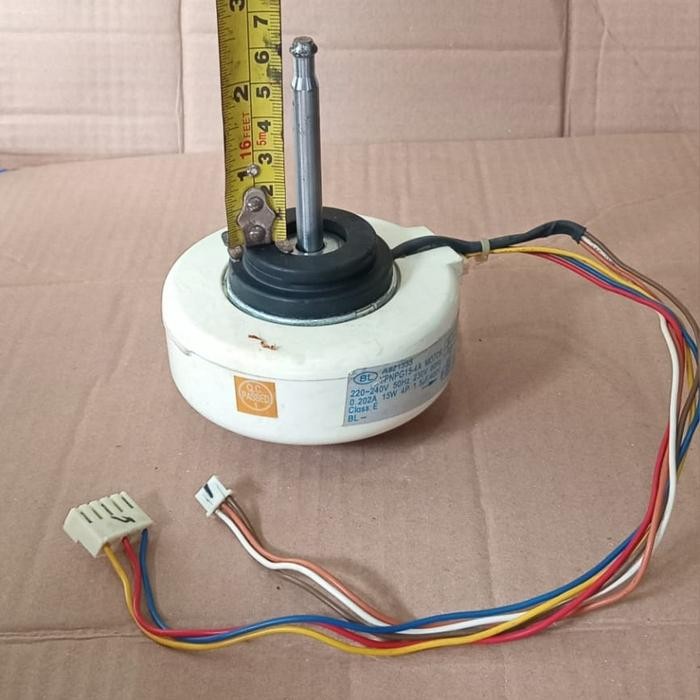 Motor Fan Indoor AC Panasonic A921355 YFNPG15-4A 220-240V 50Hz 230V 60V 0.202A 15W 4P 1.5uF/400V Rot