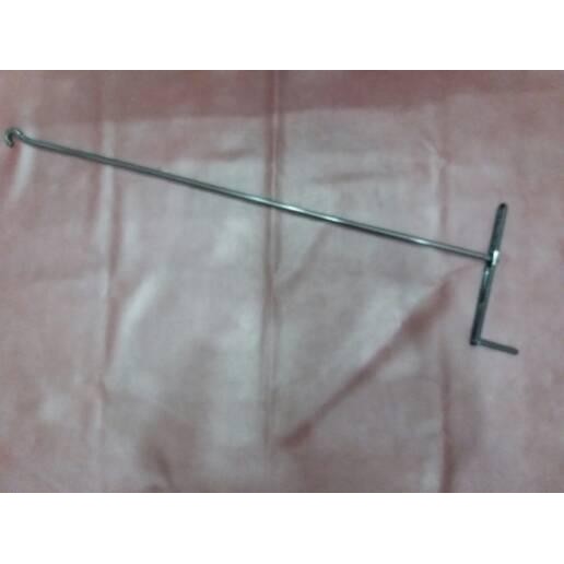 KUNCI BAN SEREP KIJANG ASLI / KUNCI BAN SEREP INNOVA SPAREPART NEW