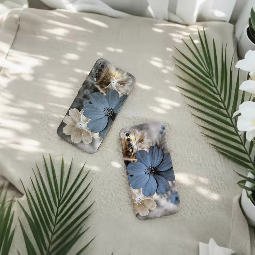 Case Samsung A70 A6+ A70s A7 2018 J8 2018 J4 2018 J6+ J6 Prime J4+ J4 Prime Gambar Bung4 Biru - Skin