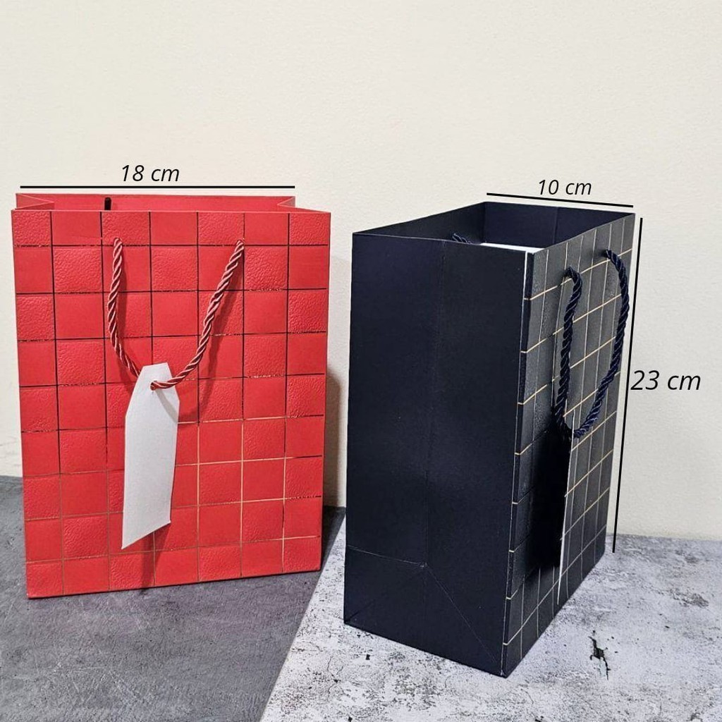 

MJ Hand Bag Kertas Emboss S/Goodie Bag/Tas Tenteng/Tas Kado/Tas Hadiah/Paper Bag