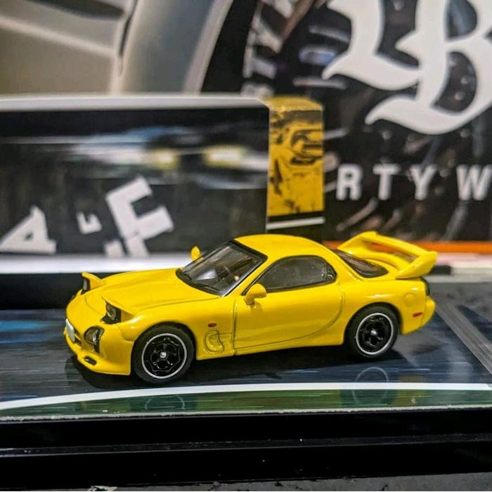 EX99... Diecast Hobby Japan Mazda RX7 RX 7 FD3S Initial D Yellow