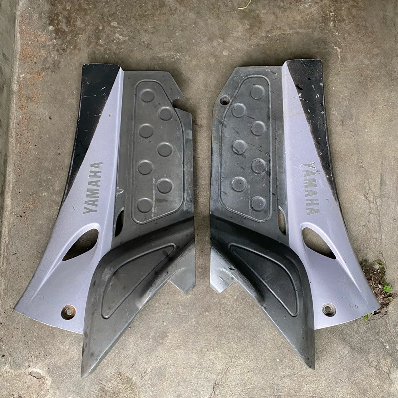 cover aki tutup aki body aki pelindung aki samping kanan kiri yamaha nouvo lele original
