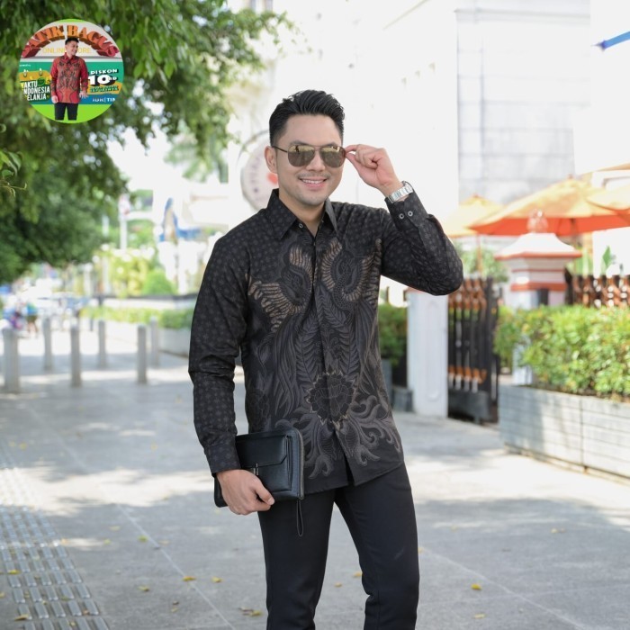 Kemeja Batik Pria Lengan Panjang Katun Premium Modern Hitam Dan Simpel