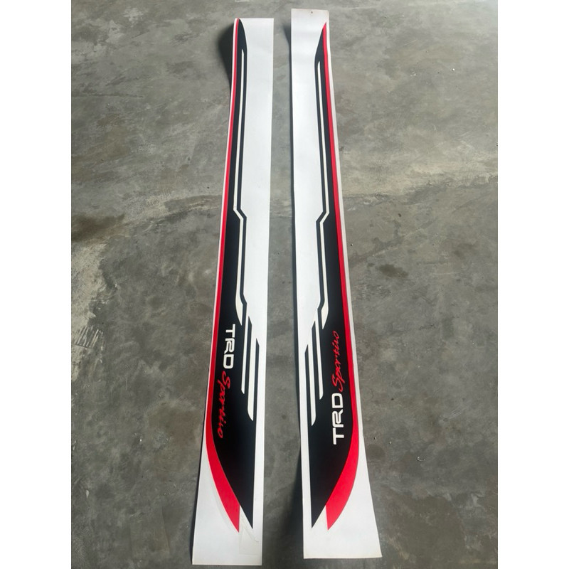 STRIPING STIKER LIS BODY MOBIL TRD SPORTIVO UNIVERSAL