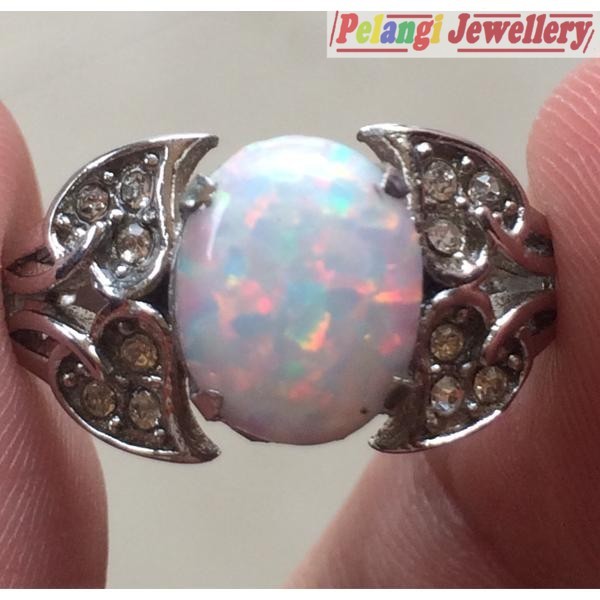 Cincin Titanium Wanita Batu kalimaya Susu Australia HQ