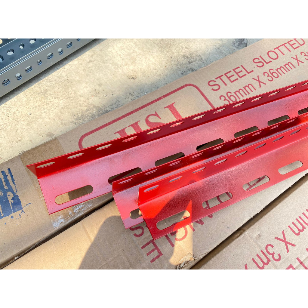 BESI SIKU LUBANG 1,3 MM 36mmX36mm ( HARGA PABRIK ) /SIKU LUBANG TEBAL MERAH/SIKU LUBANG MERAH/SIKU L